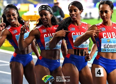 The victorious Cuban Women’s 4 x 400m Relay team at the World Relays